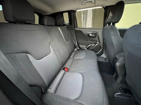 Used 2019 Jeep Renegade Sport w/ Sport Appearance Group AWD/4WD image 19