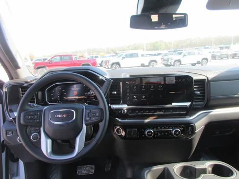 New 2026 GMC Sierra 2500 SLE w/ SLE Value Package; AWD/4WD image 16