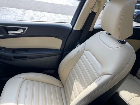 Used 2024 Ford Edge SEL w/ Convenience Package image 18