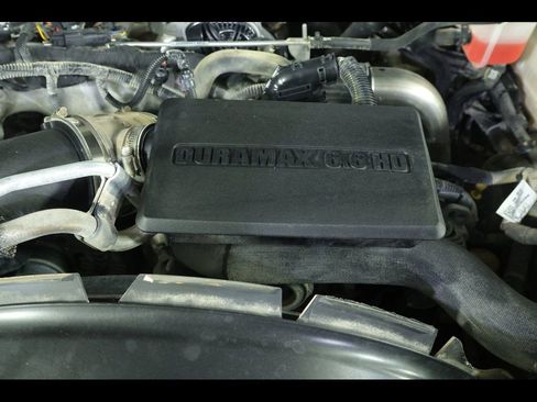 Used 2024 Chevrolet Silverado 2500 LT image 21