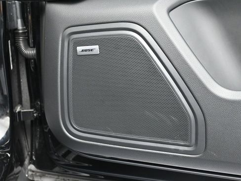 Certified 2025 Porsche Macan image 29