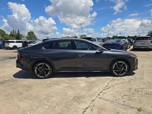 New 2026 Kia K4 EX FWD image 9