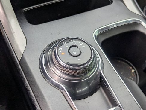 Used 2017 Ford Fusion SE image 17