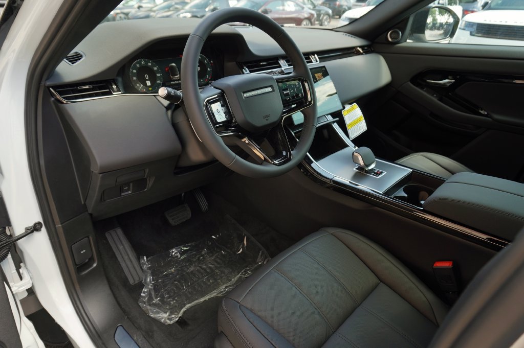New 2026 Land Rover Range Rover Evoque S AWD/4WD image 12