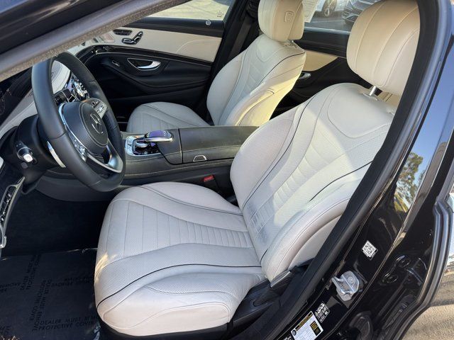 Used 2018 Mercedes-Benz S 560 Sedan image 16