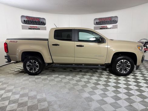 Used 2022 Chevrolet Colorado Z71 RWD image 2