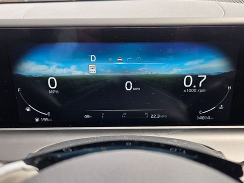 Used 2024 Kia Seltos SX w/ SX Sunroof Package image 18