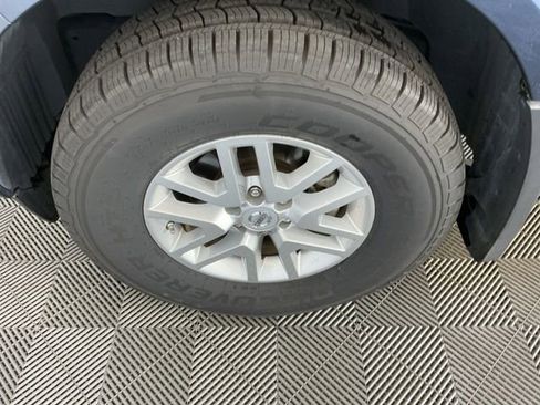 Used 2019 Nissan Frontier SV AWD/4WD image 7