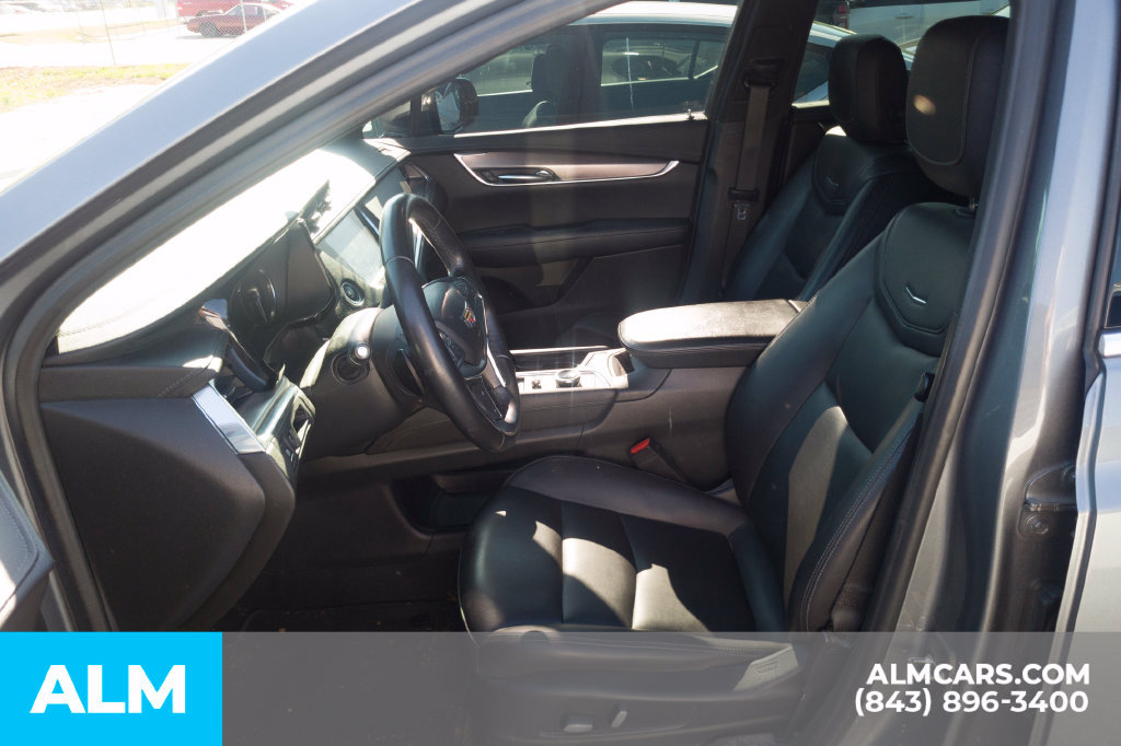 Used 2021 Cadillac XT5 Luxury AWD/4WD image 6