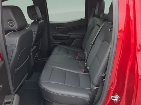 Certified 2024 Chevrolet Colorado LT w/ LT Convenience Package III RWD image 12