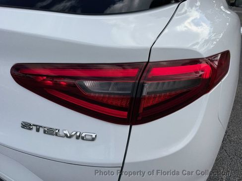 Used 2018 Alfa Romeo Stelvio Ti AWD/4WD image 26