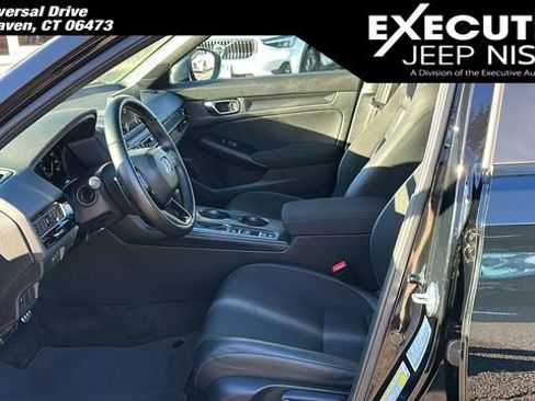 Used 2025 Honda Civic Sport image 9