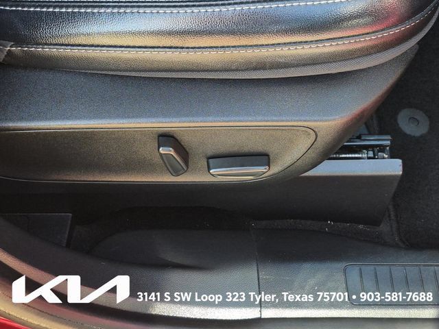 Used 2021 Ford Escape Titanium AWD/4WD image 16
