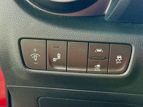 Used 2021 Hyundai Kona Limited FWD image 14
