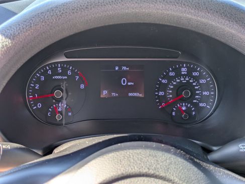 Used 2022 Kia Soul LX w/ Technology Package FWD image 20