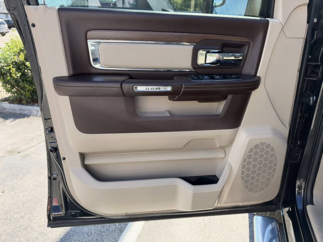 Used 2017 RAM 1500 Laramie w/ Convenience Group AWD/4WD image 22
