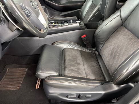 Used 2021 Nissan Maxima SR w/ Sport Mat Group image 11