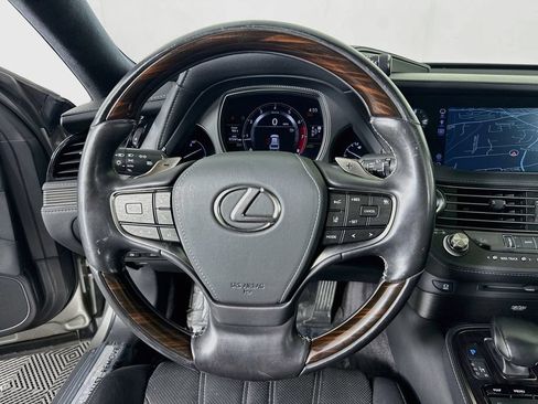 Used 2020 Lexus LS 500 w/ Interior Upgrade Package RWD image 11