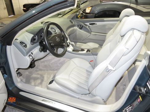 Used 2004 Mercedes-Benz SL 55 AMG image 3