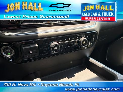 Used 2024 Chevrolet Silverado 2500 High Country w/ High Country Premium Package AWD/4WD image 28