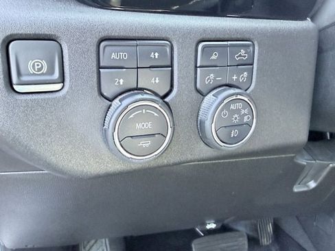 Used 2025 Chevrolet Silverado 3500 LTZ w/ LTZ Plus Package AWD/4WD image 18