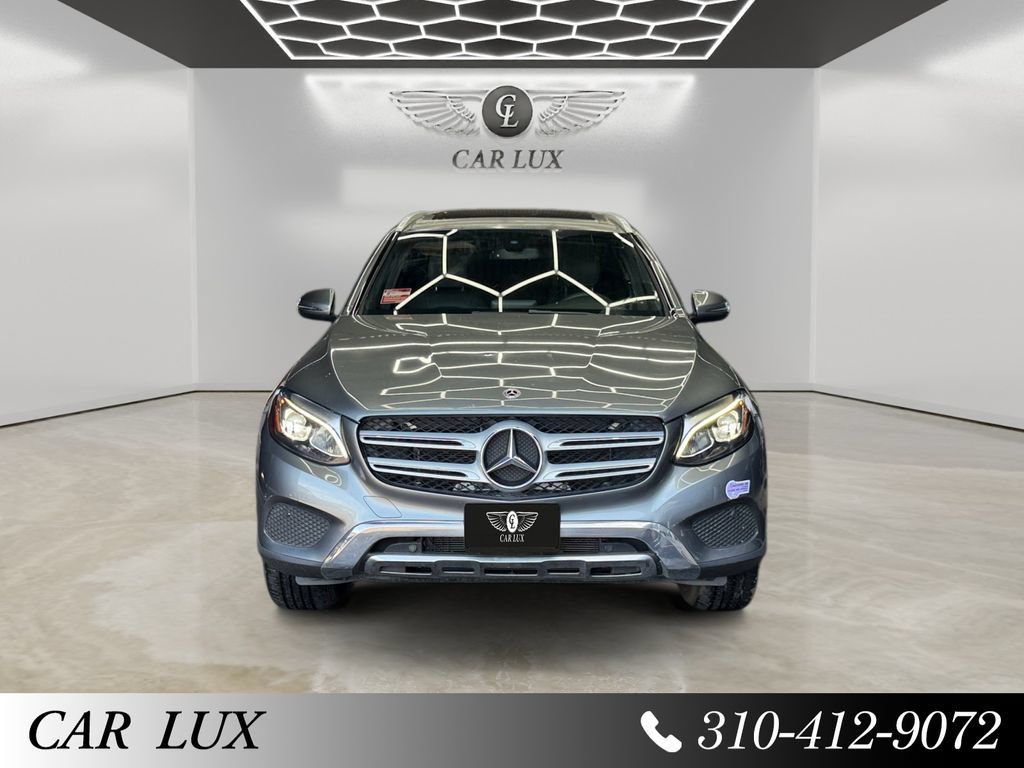 Used 2019 Mercedes-Benz GLC 350e 4MATIC w/ Premium Package image 8