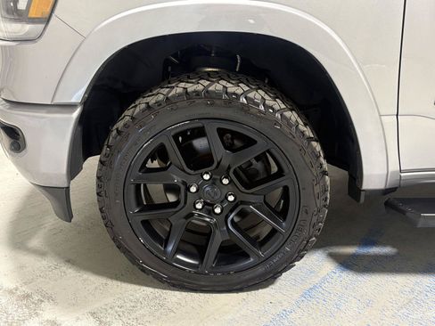 Used 2020 RAM 1500 Laramie AWD/4WD image 31