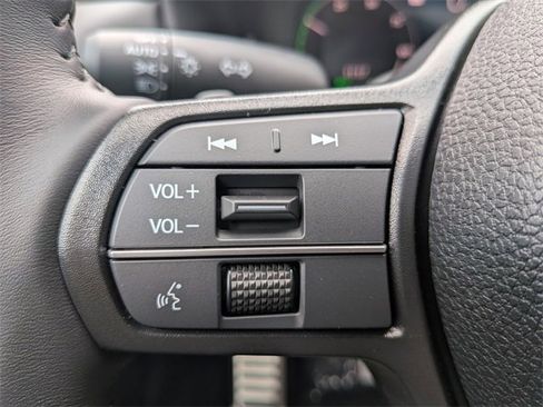 Used 2025 Honda Accord Sport image 13