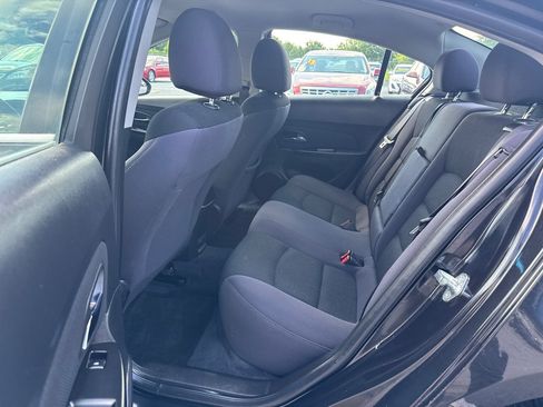 Used 2014 Chevrolet Cruze LT FWD image 10