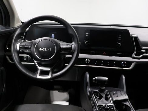 Used 2024 Kia Sportage LX image 16