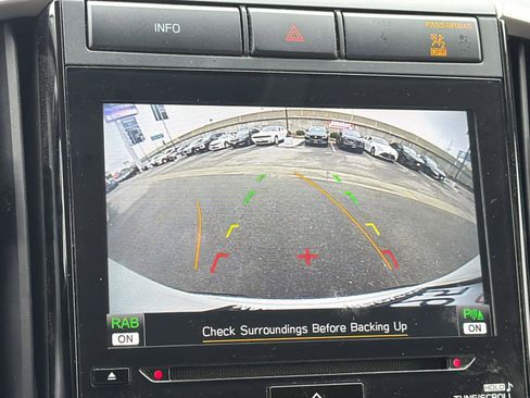 Used 2020 Subaru Ascent Premium w/ Convenience Package image 15