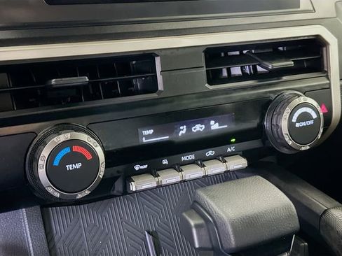 Certified 2025 Toyota Tacoma SR AWD/4WD image 18