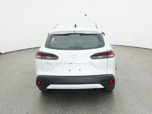New 2026 Toyota Corolla Cross L image 7