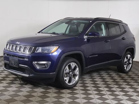 Used 2019 Jeep Compass Limited AWD/4WD image 5