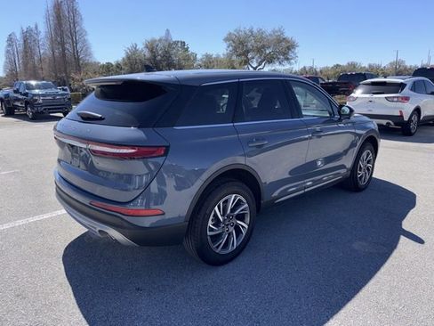 Used 2025 Lincoln Corsair FWD w/ Equipment Group 101A image 5