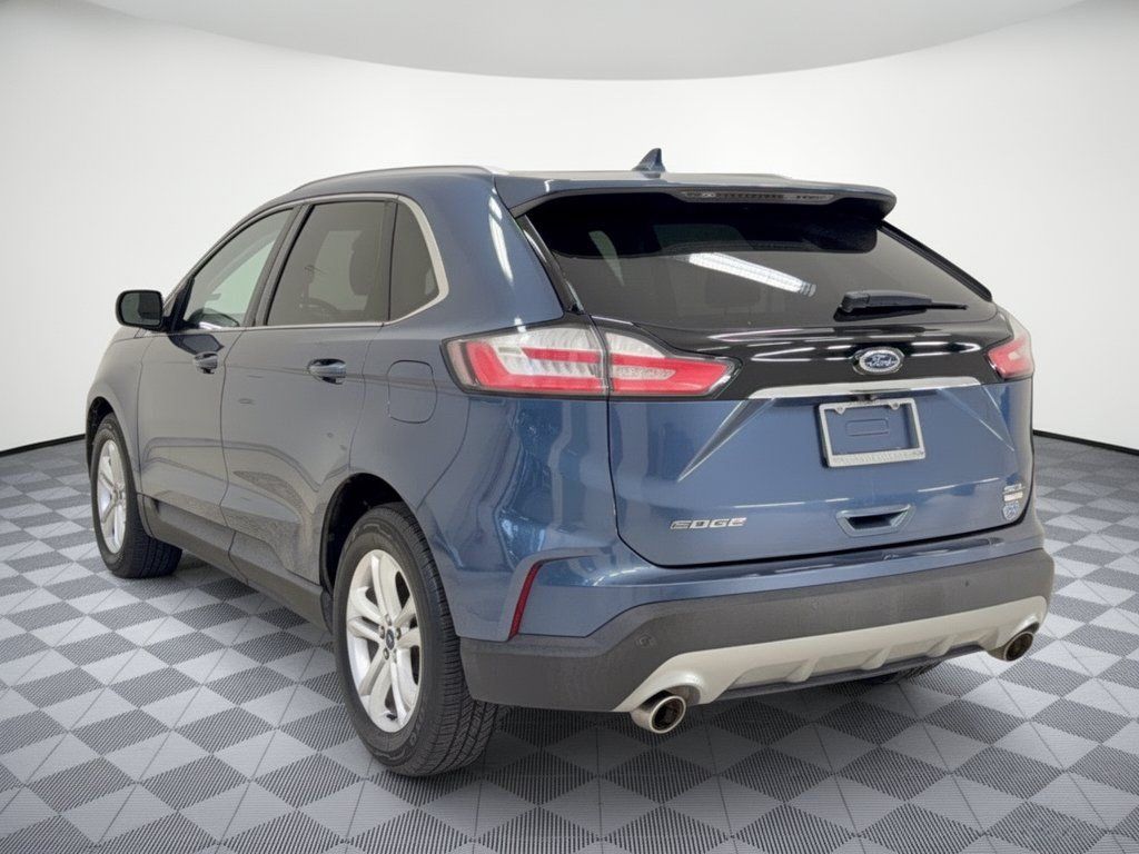 Certified 2019 Ford Edge SEL FWD image 3