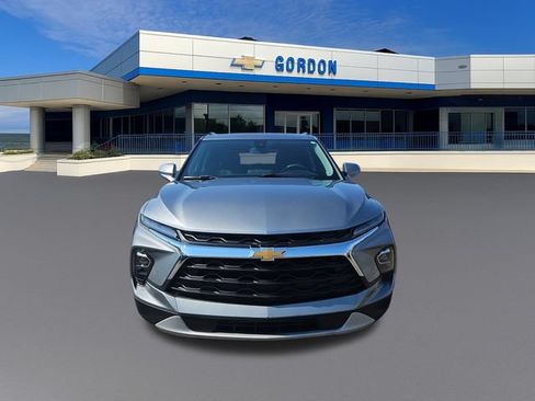 Used 2024 Chevrolet Blazer LT w/ Convenience Package FWD image 9