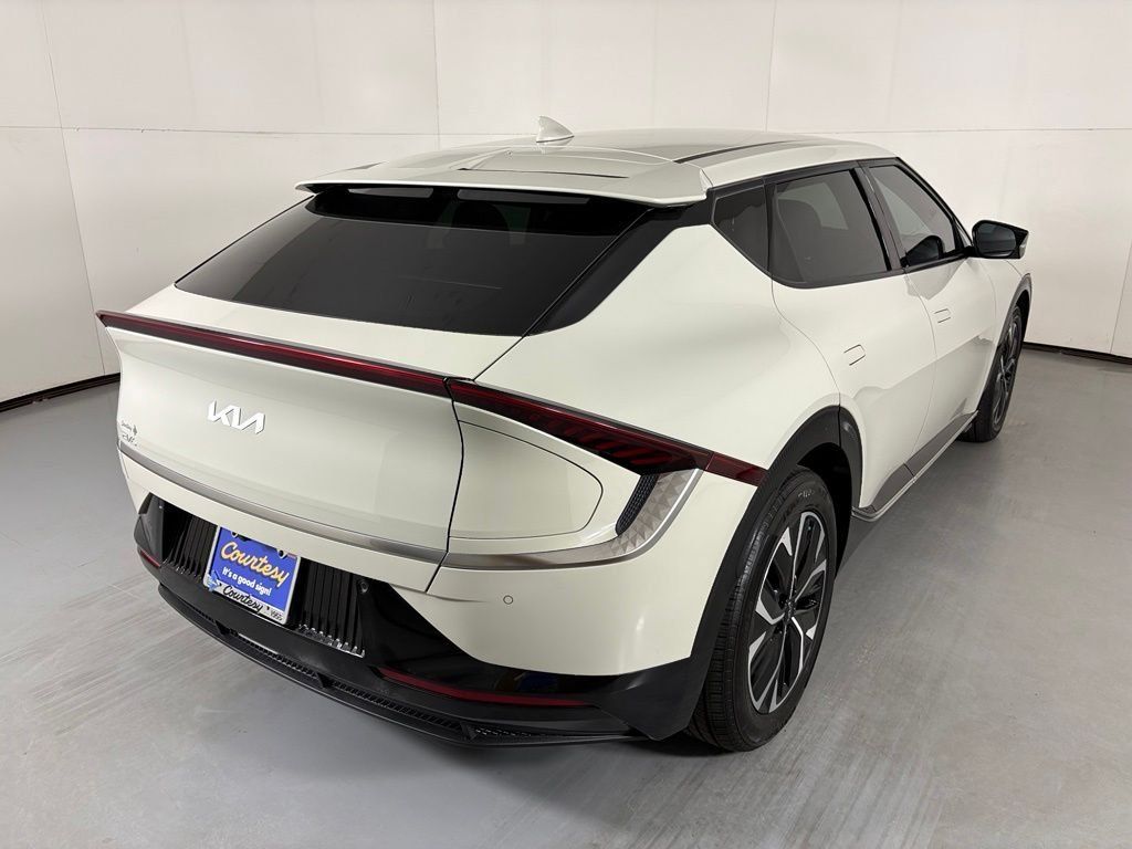 Used 2023 Kia EV6 Wind AWD/4WD image 8