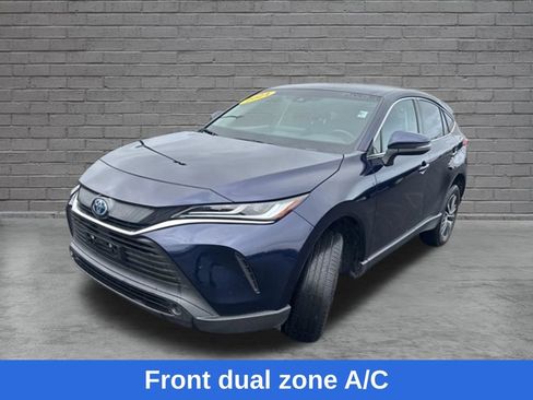 Used 2024 Toyota Venza LE AWD/4WD image 4