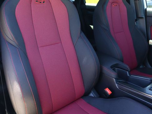 Used 2026 Honda Civic Si image 17