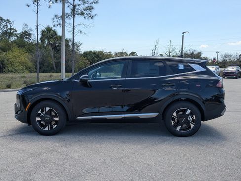 New 2026 Kia Sportage LX FWD image 8