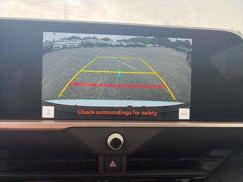 Used 2025 Toyota Crown AWD/4WD image 23