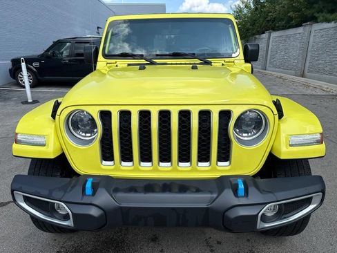 Used 2023 Jeep Wrangler Unlimited Sahara w/ Cold Weather Group AWD/4WD image 8