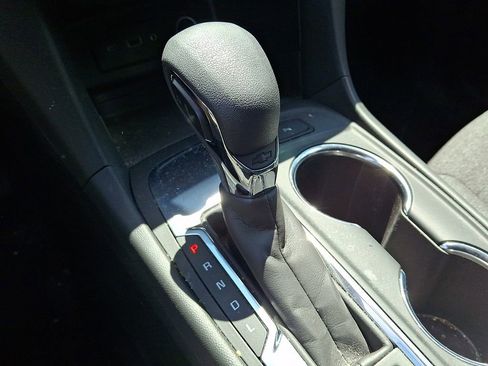 Used 2024 Chevrolet Equinox LT FWD image 14
