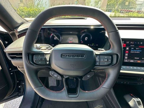 Used 2024 Dodge Charger Daytona R/T w/ Plus Group AWD/4WD image 11
