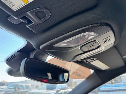 Used 2024 Jeep Compass Limited image 24