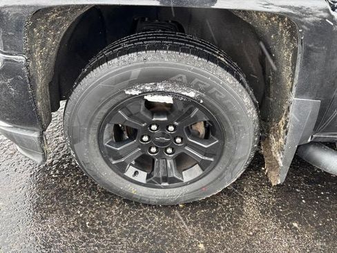 Used 2019 Chevrolet Silverado 1500 LT w/ All Star Edition image 27