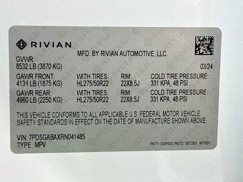 Used 2024 Rivian R1S Adventure AWD/4WD image 29
