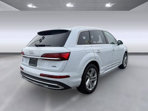 Used 2024 Audi Q7 3.0T Premium Plus image 9