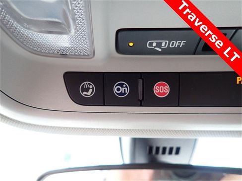 Used 2018 Chevrolet Traverse LT w/ LPO, Floor Liner Package image 27